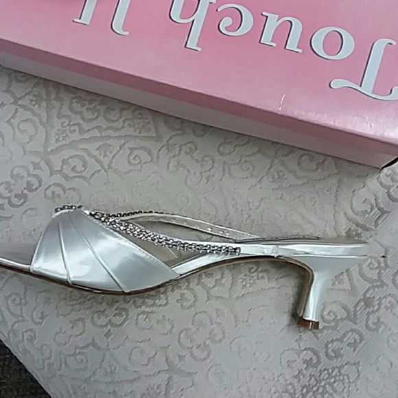 WHITE Bridal Shoes Phoebe - Picture 5 of 5